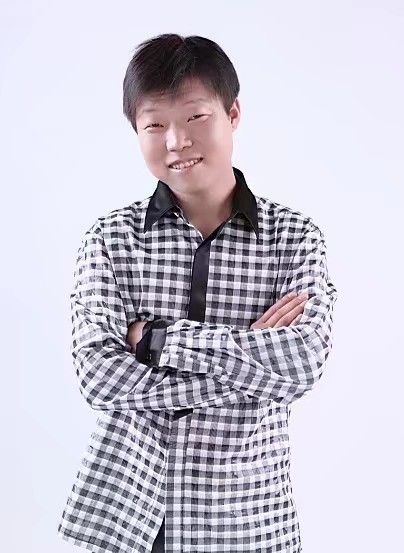 碧海升明月的第一张照片--烟台相亲服务中心