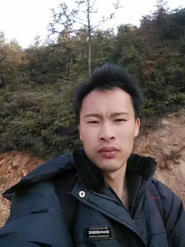 高富帅的第一张照片--烟台相亲服务中心