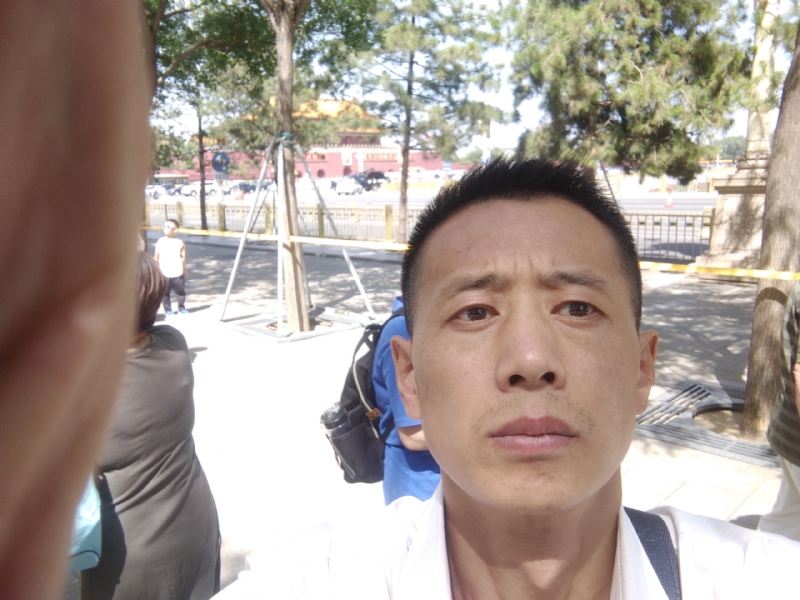 刘红兵的第一张照片--烟台相亲服务中心