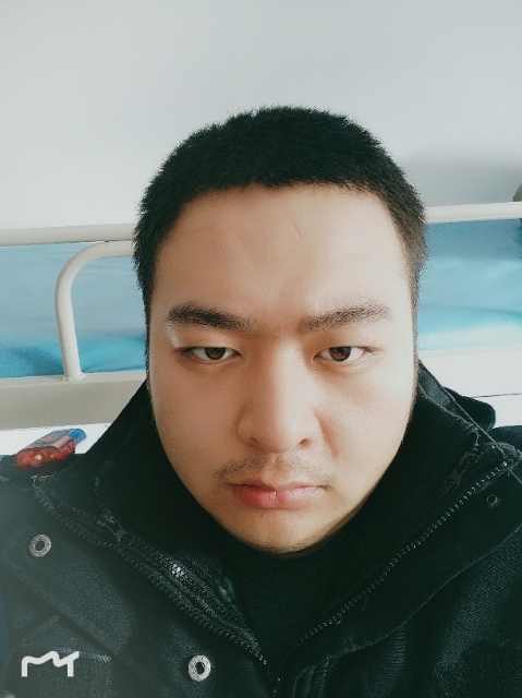 负重前行的第一张照片--烟台相亲服务中心