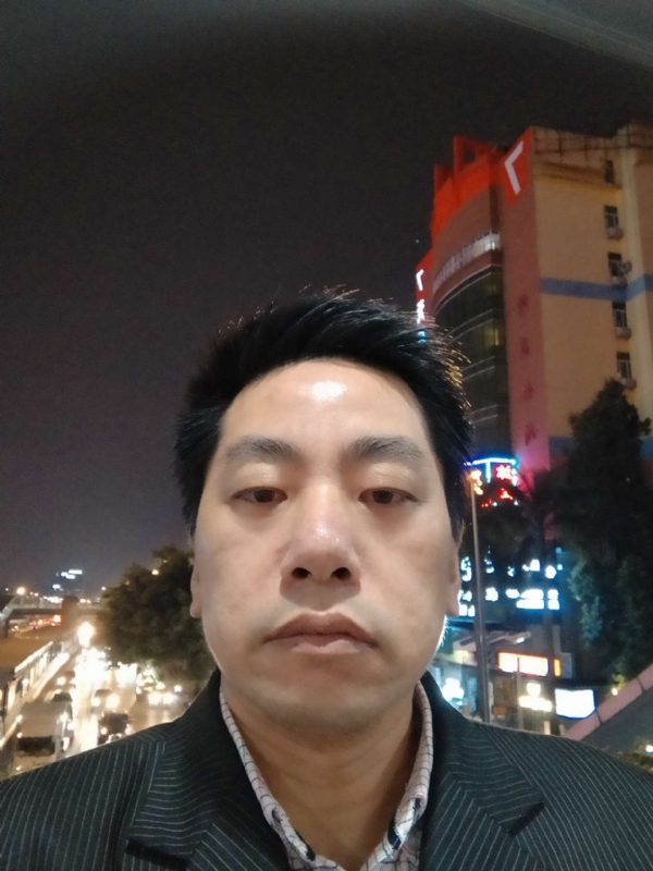 寻找真爱的第一张照片--烟台相亲服务中心