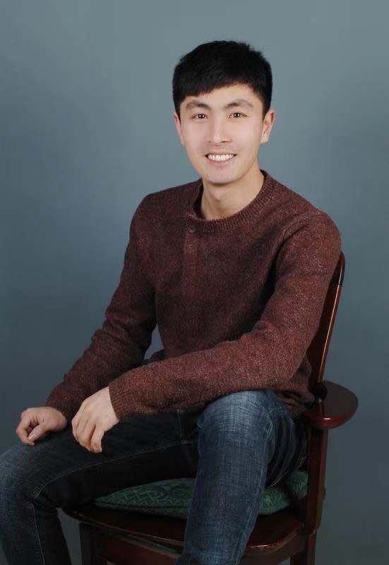 王泽的第二张照片--烟台相亲服务中心