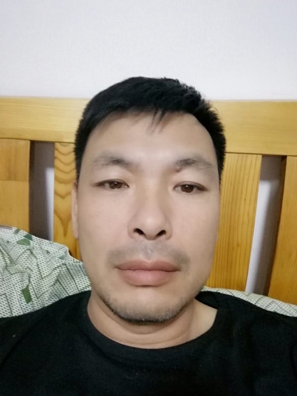 不爱当牛的第一张照片--烟台相亲服务中心