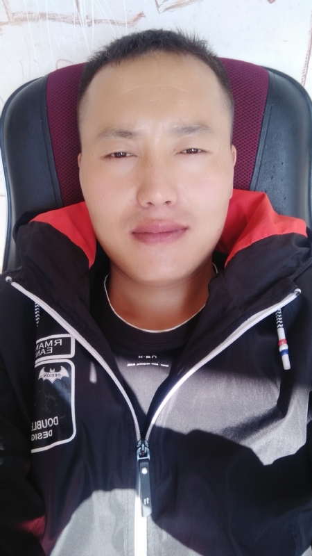 一花一世界的第三张照片--烟台相亲服务中心