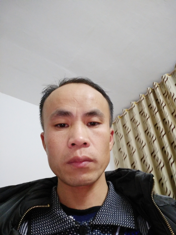 人生相爱的第一张照片--烟台相亲服务中心