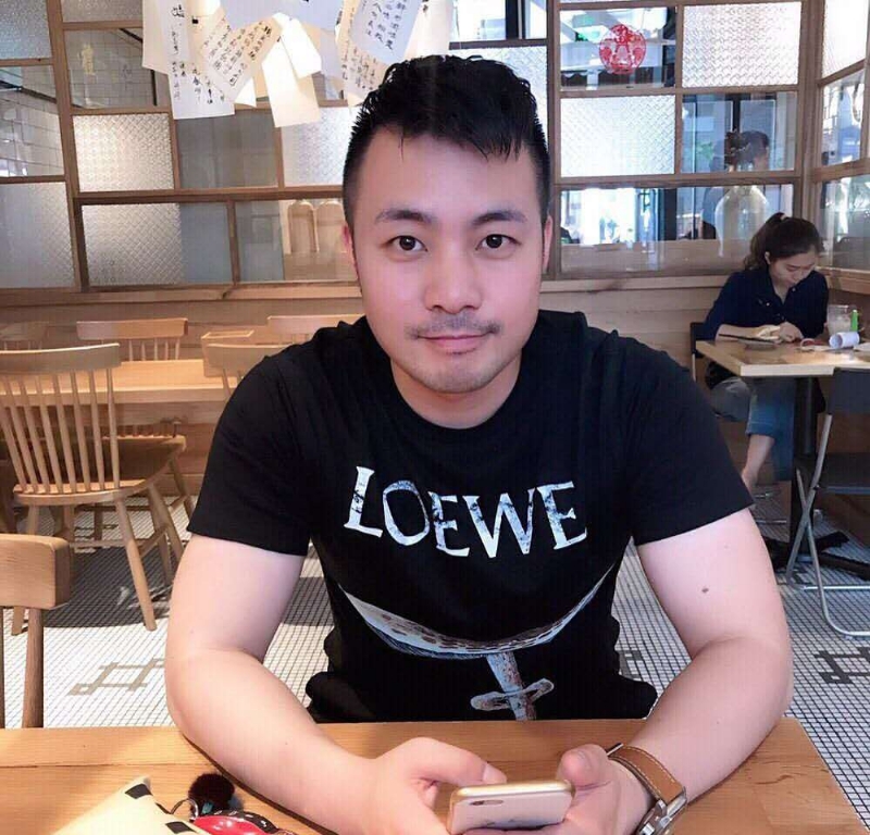 刘江平的第四张照片--烟台相亲服务中心