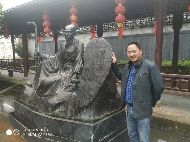 王鑫的第一张照片--烟台相亲服务中心