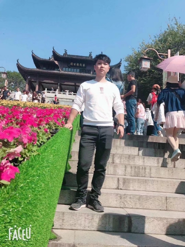 坦然的第二张照片--烟台相亲服务中心