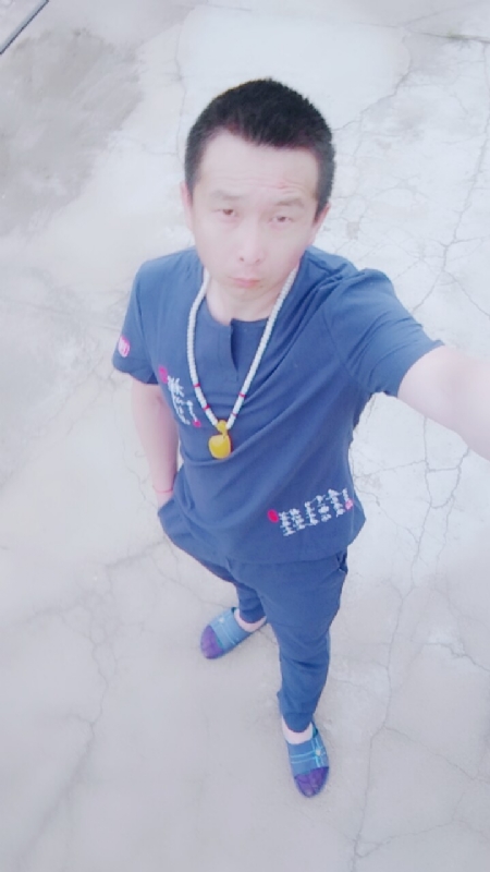 一叶之秋的第一张照片--烟台相亲服务中心