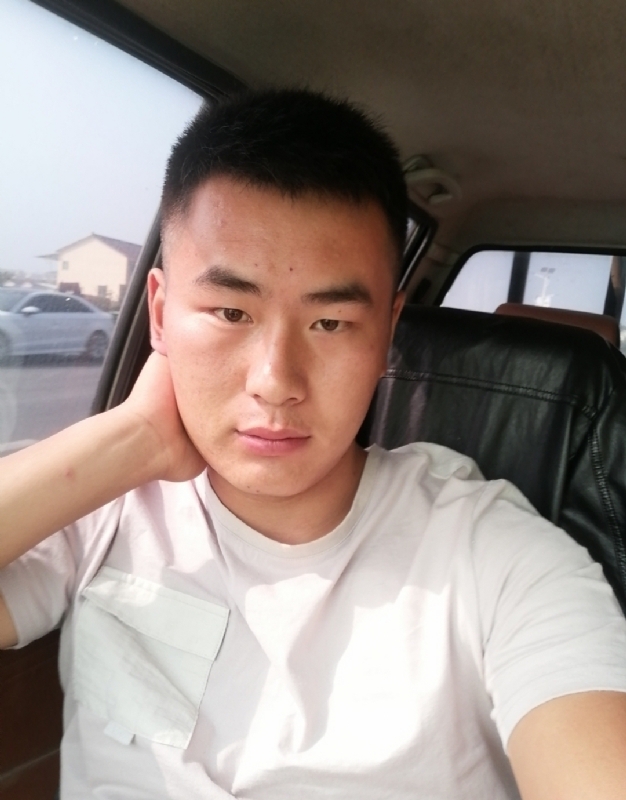 马宏亮的第二张照片--烟台相亲服务中心