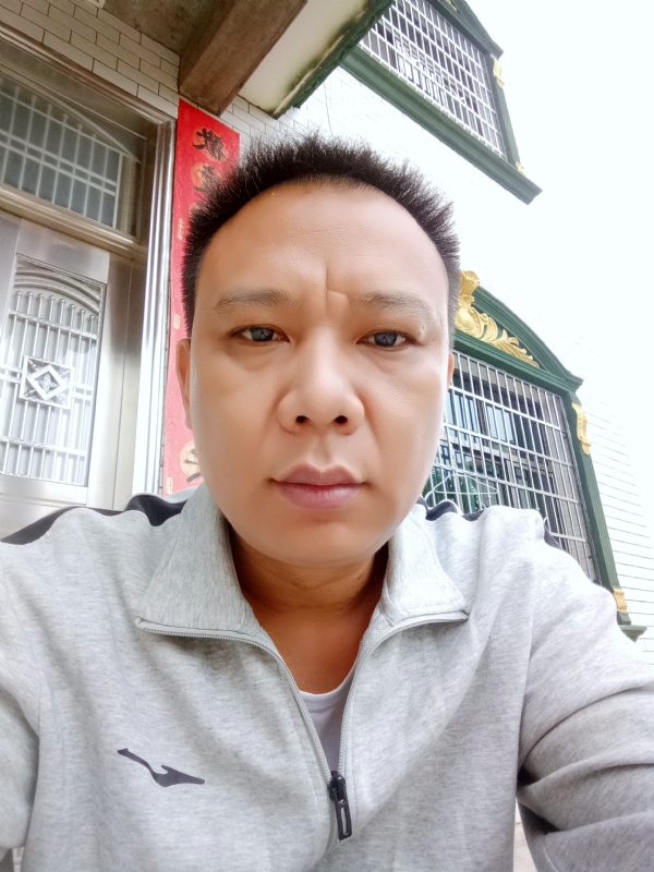 随缘的第一张照片--烟台相亲服务中心