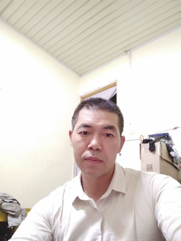 为伊消得人憔悴的第一张照片--烟台相亲服务中心