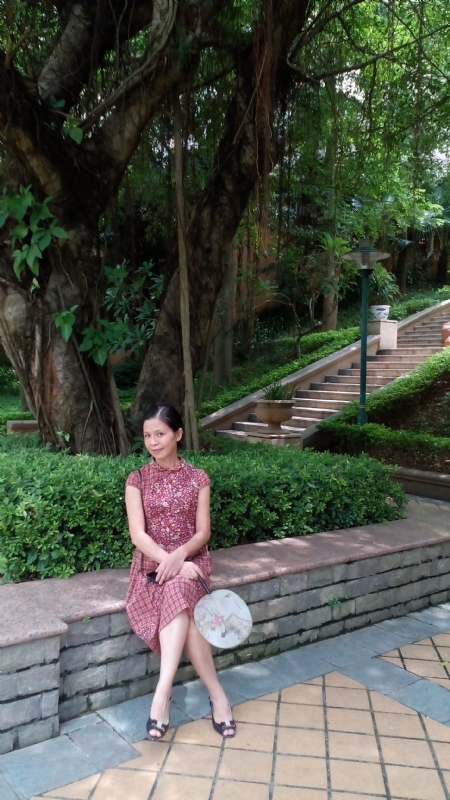 丹草雨田的第一张照片--烟台相亲服务中心
