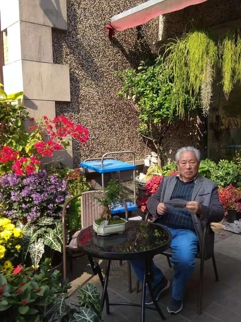 胡敬元的第二张照片--烟台相亲服务中心