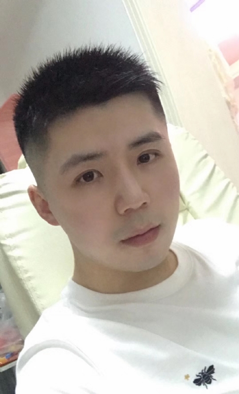 阿信的第一张照片--烟台相亲服务中心