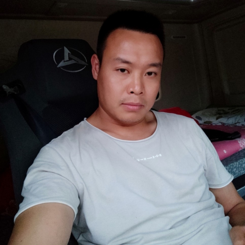 默默的第二张照片--烟台相亲服务中心