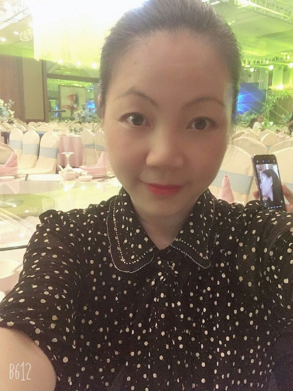 泡沫的第一张照片--烟台相亲服务中心