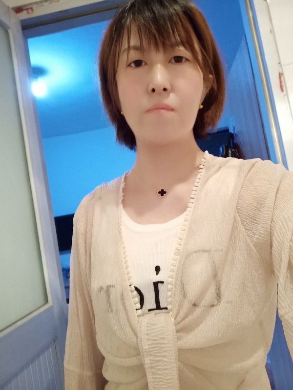 芬儿的第四张照片--烟台相亲服务中心