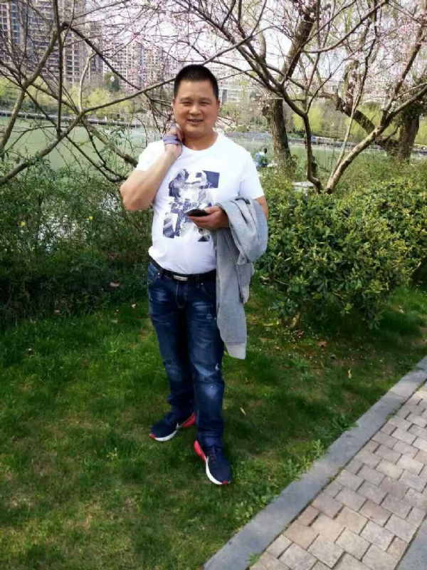 纯爷们的第二张照片--烟台相亲服务中心