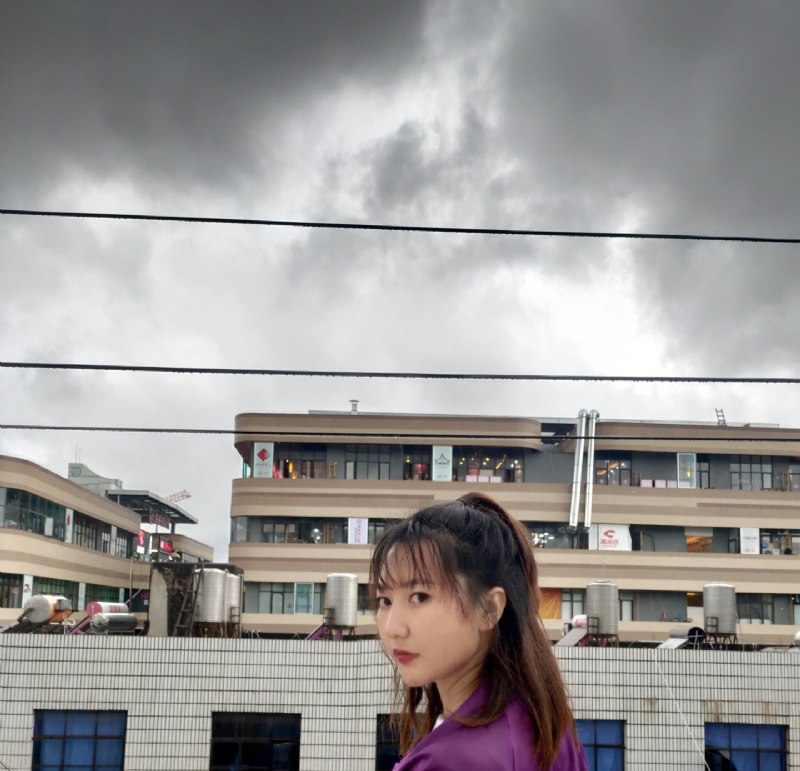 李家小姐的第一张照片--烟台相亲服务中心