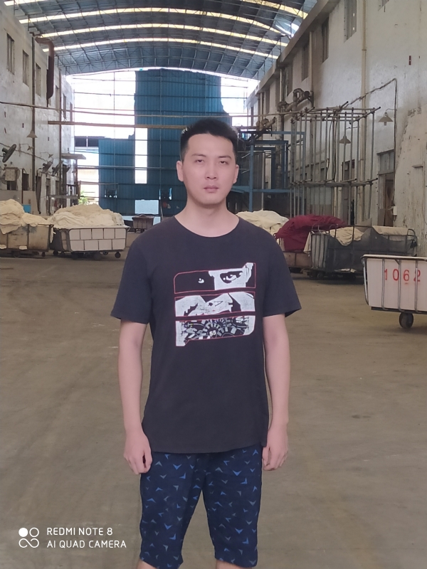 六月雨的第一张照片--烟台相亲服务中心