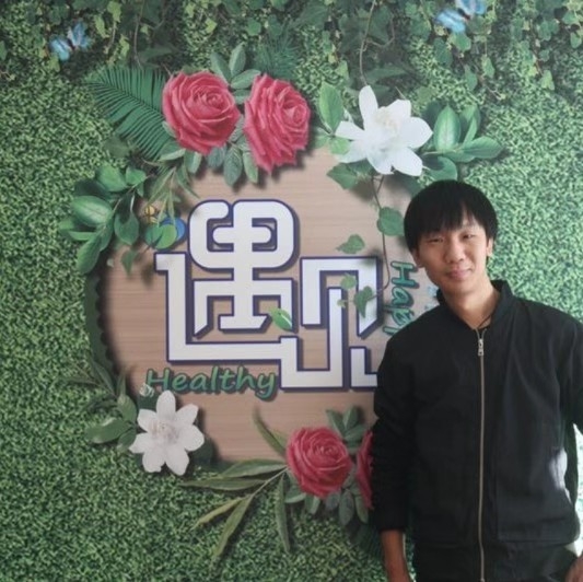 影视人~混爷张的第二张照片--烟台相亲服务中心