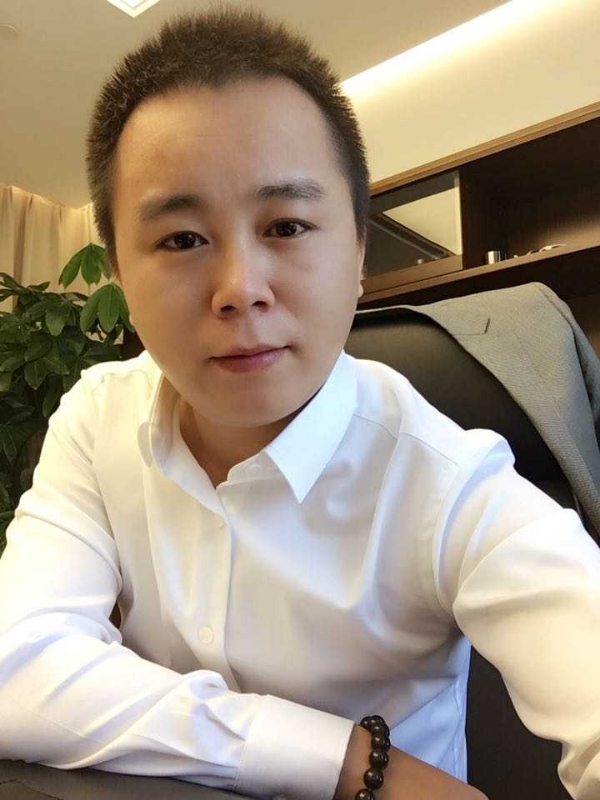 天若有情的第一张照片--烟台相亲服务中心