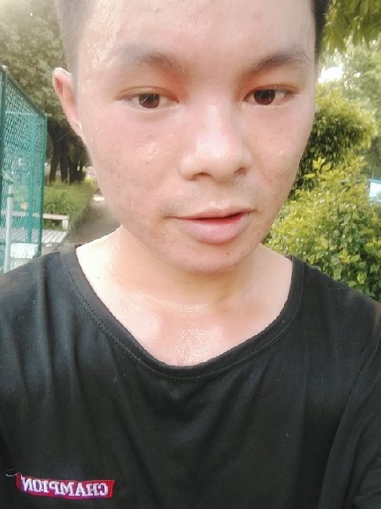 楠呐的第二张照片--烟台相亲服务中心