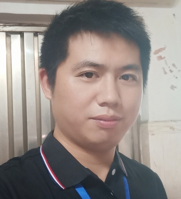 单身奶爸的第一张照片--烟台相亲服务中心
