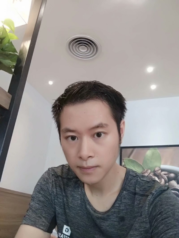 期待缘分的第二张照片--烟台相亲服务中心
