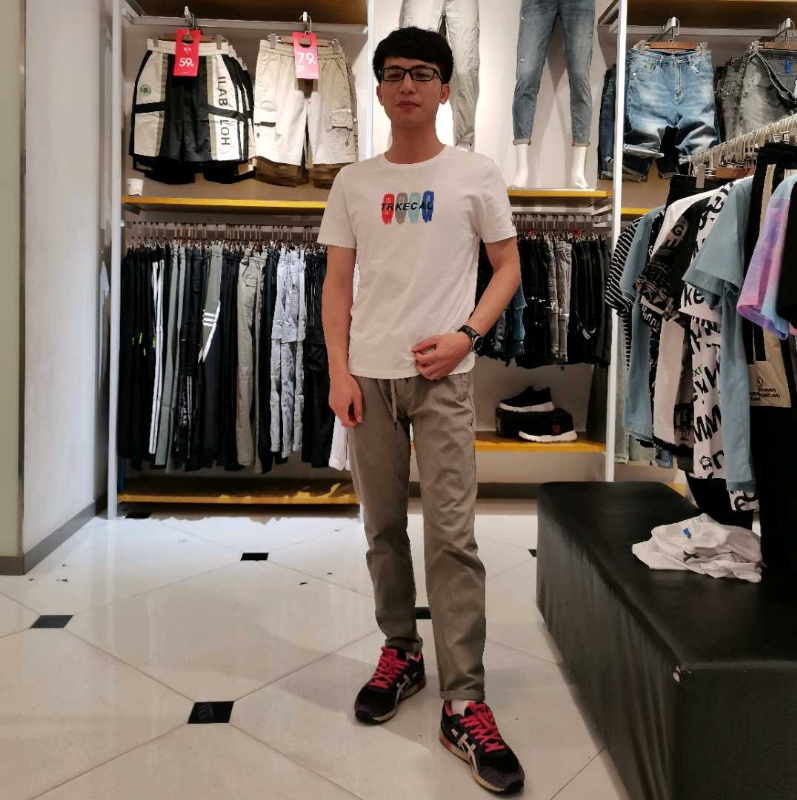 展昭的第三张照片--烟台相亲服务中心
