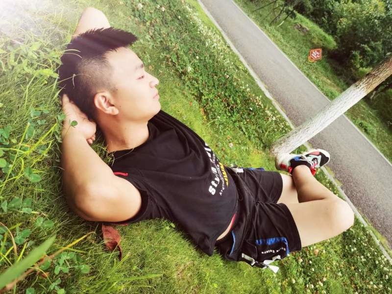 危笑的第一张照片--烟台相亲服务中心