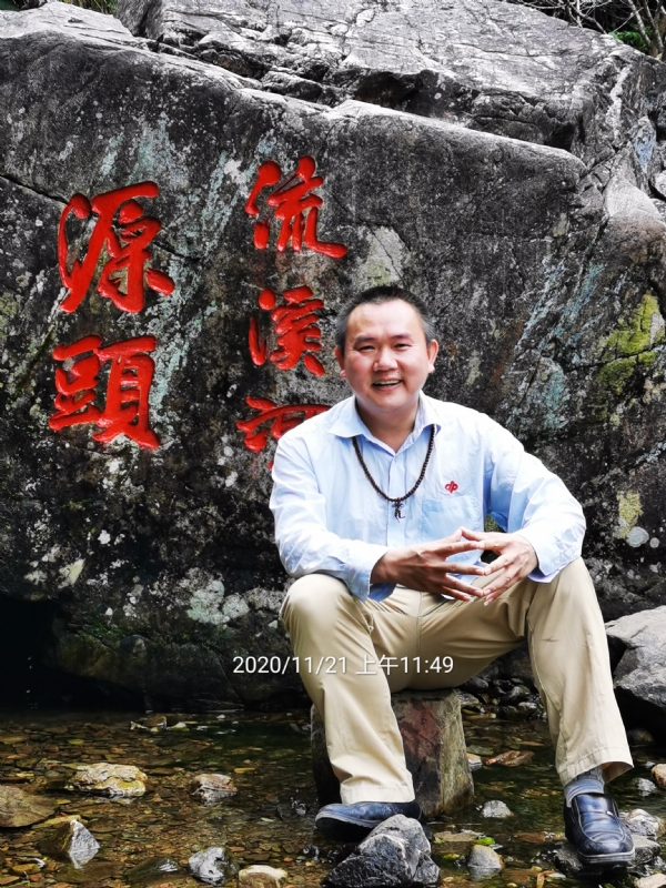 杨财神的第一张照片--烟台相亲服务中心