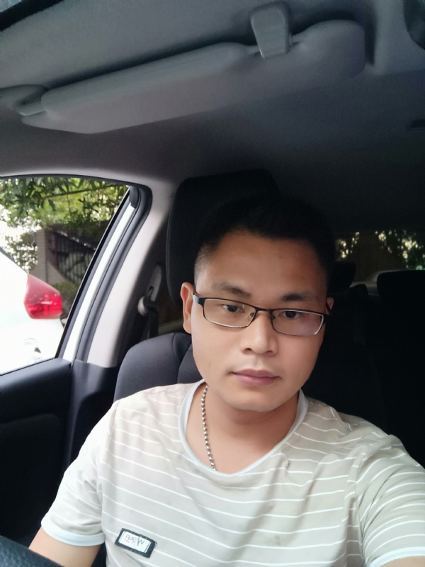 水明的第二张照片--烟台相亲服务中心
