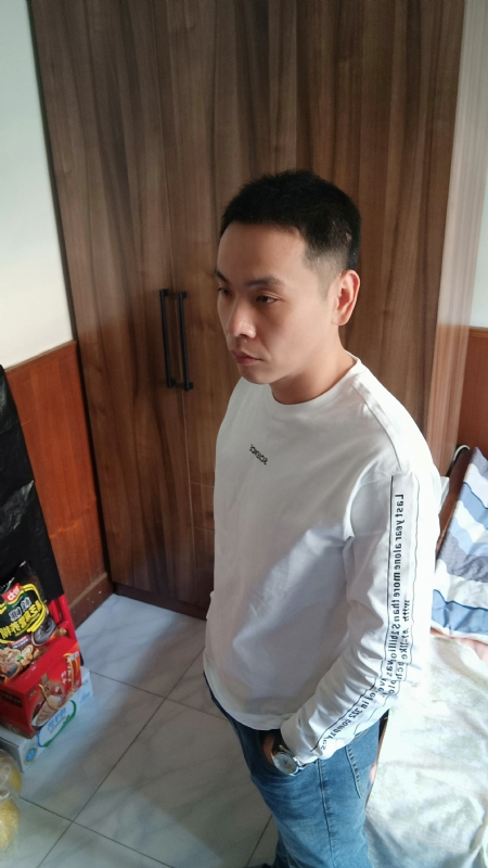没有蜡笔的小航的第一张照片--烟台相亲服务中心