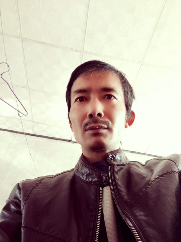 好久好久的第二张照片--烟台相亲服务中心