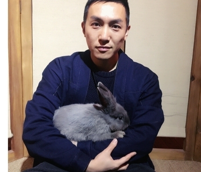 简单人生的第一张照片--烟台相亲服务中心