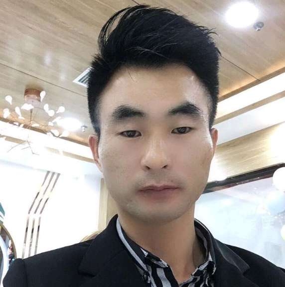 情系半生的第一张照片--烟台相亲服务中心