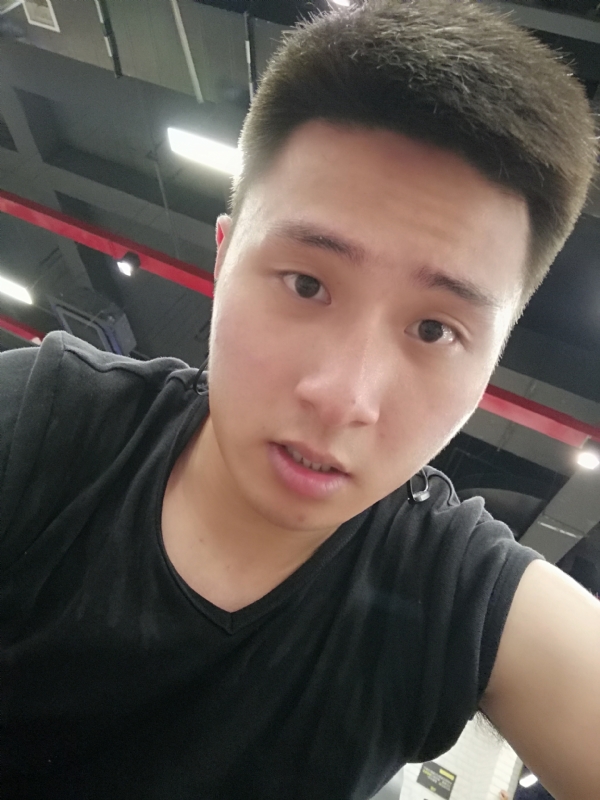 江南的雨的第一张照片--烟台相亲服务中心