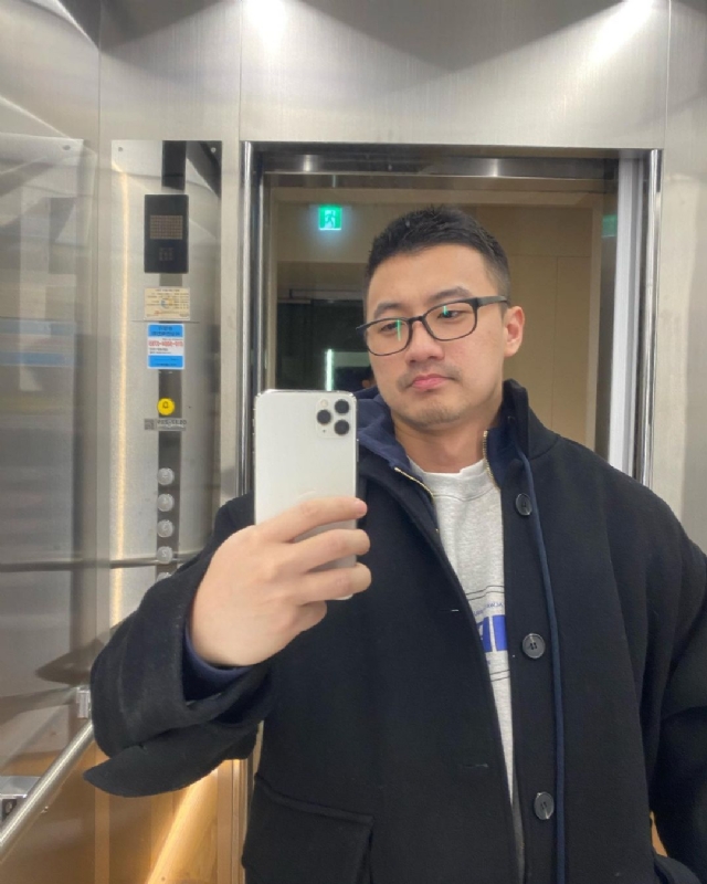 马甲线的第二张照片--烟台相亲服务中心