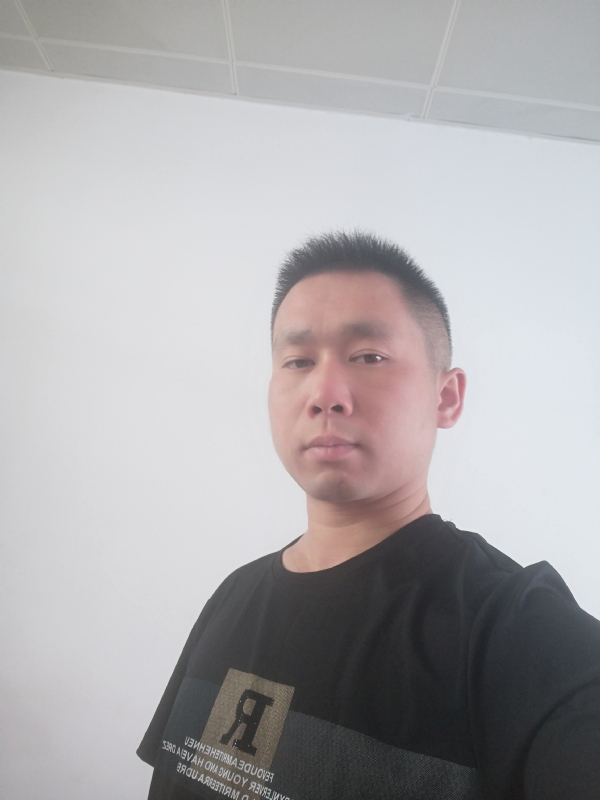 孤独的狼的第一张照片--烟台相亲服务中心