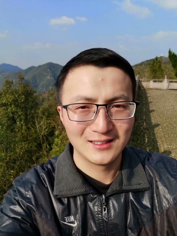 杨先生的第一张照片--烟台相亲服务中心