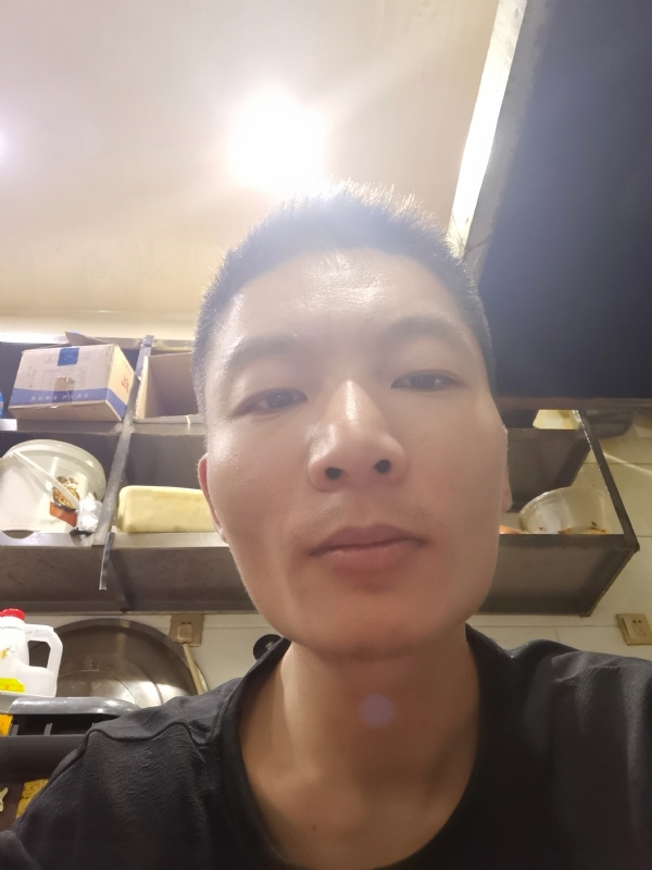 邹先生的第一张照片--烟台相亲服务中心