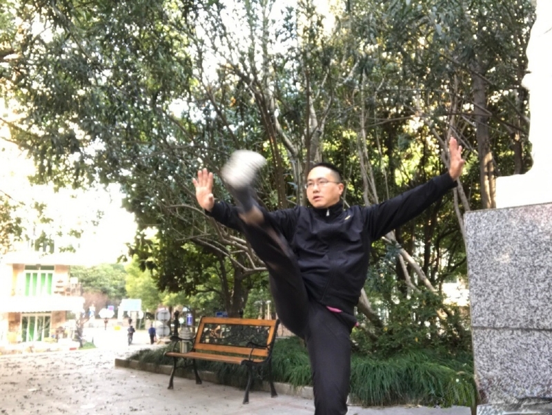 自故深情好受伤的第三张照片--烟台相亲服务中心