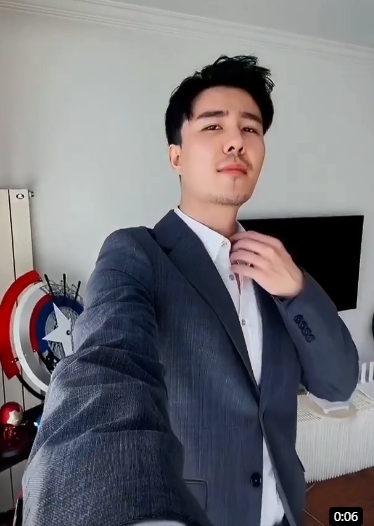 孤獨一郎的第一张照片--烟台相亲服务中心