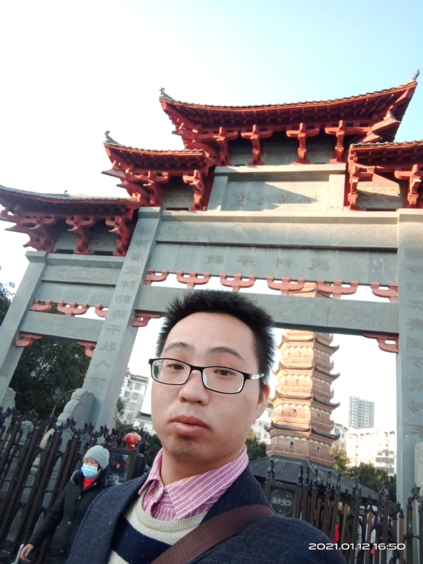 碧血丹心的第一张照片--烟台相亲服务中心