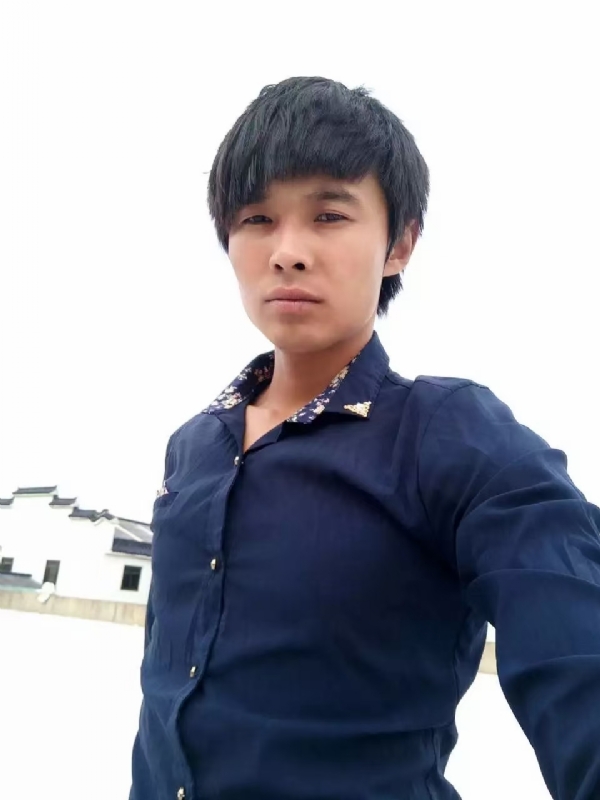庸人自扰的第一张照片--烟台相亲服务中心