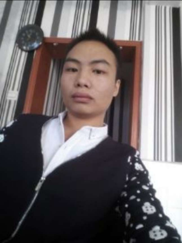 阿龙的第一张照片--烟台相亲服务中心