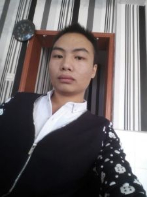 阿龙的第二张照片--烟台相亲服务中心