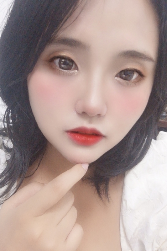 妮妮的第一张照片--烟台相亲服务中心